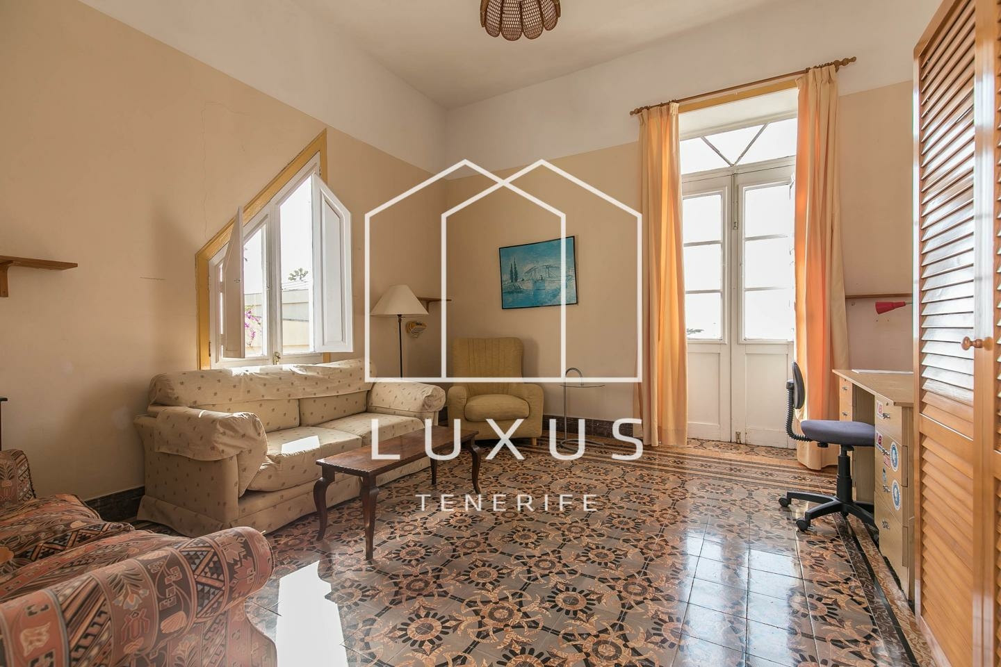6-bedroom Villa In Tacoronte, Spain (734 M²)