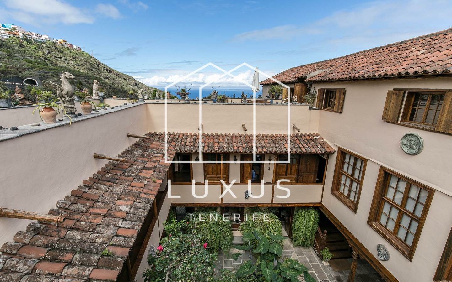 6-bedroom Villa In Icod De Los Vinos, Spain (900 M²)