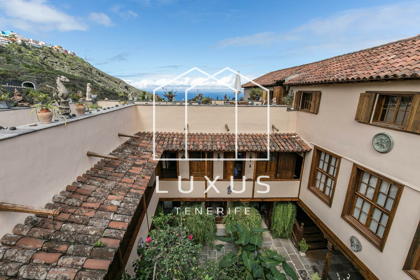 3694249-824710d2-0d74d1 6-bedroom Villa In Icod De Los Vinos, Spain (900 M²)