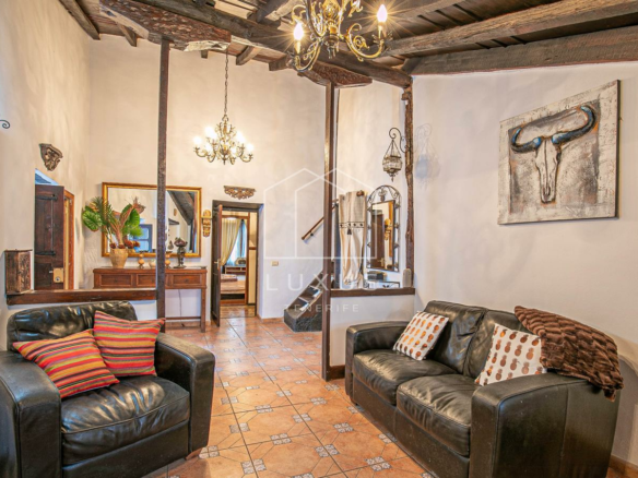 4-bedroom Villa In Tacoronte, Spain (323 M²)
