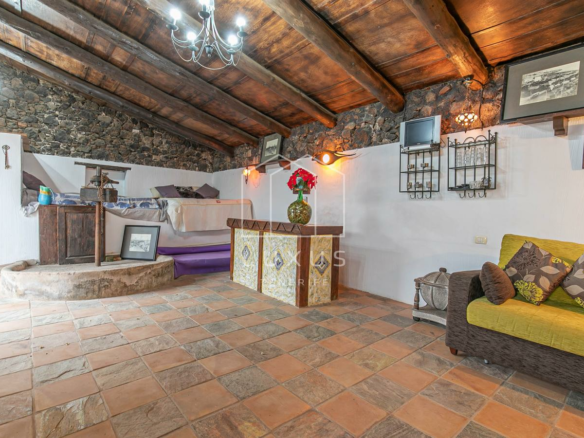 4-bedroom Villa In Tacoronte, Spain (323 M²)