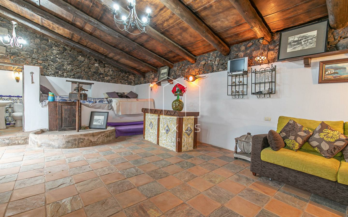 4-bedroom Villa In Tacoronte, Spain (323 M²)