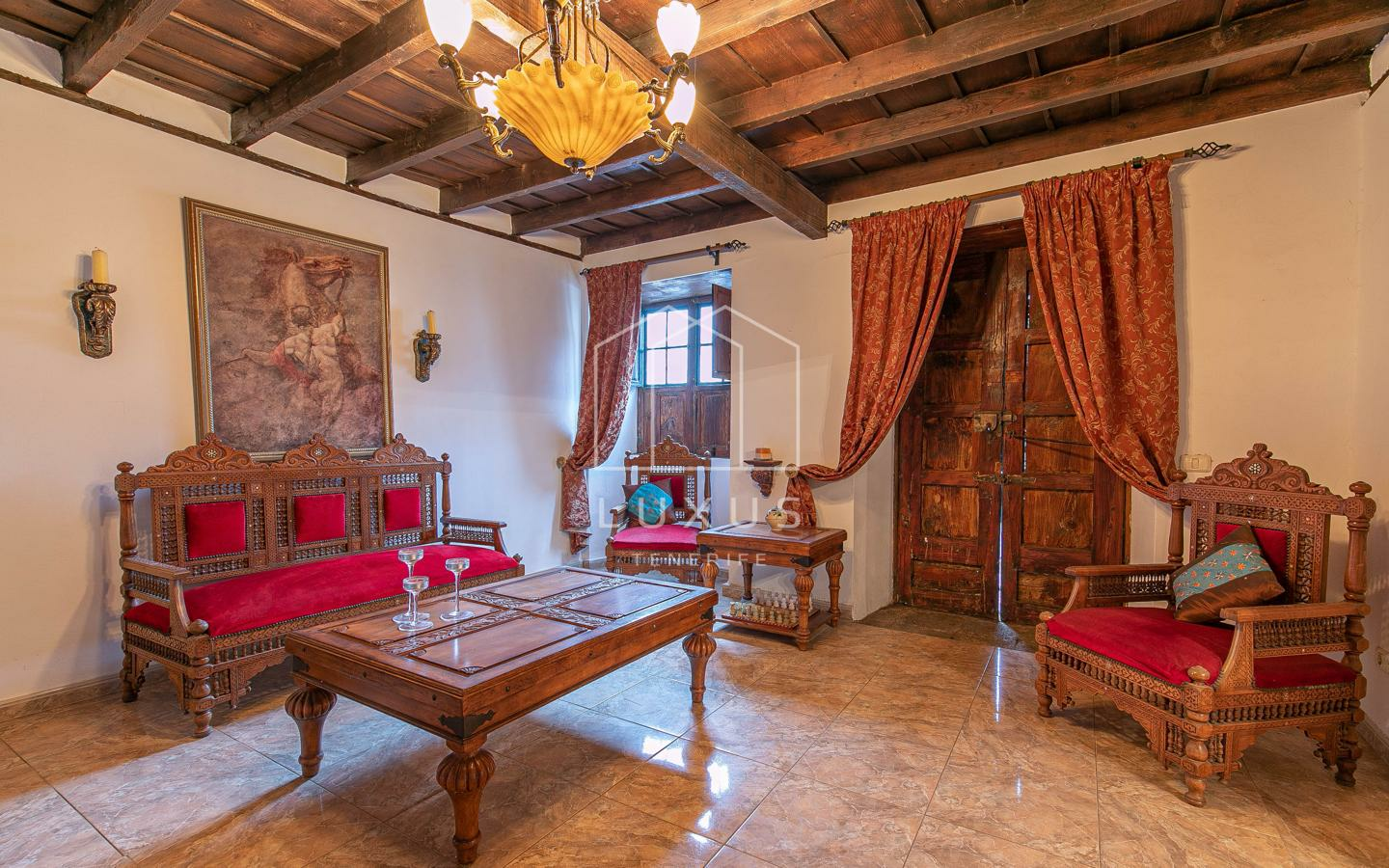 4-bedroom Villa In Tacoronte, Spain (323 M²)