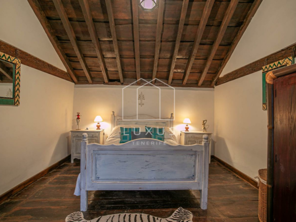 4-bedroom Villa In Tacoronte, Spain (323 M²)