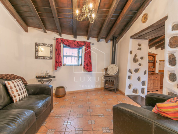 4-bedroom Villa In Tacoronte, Spain (323 M²)
