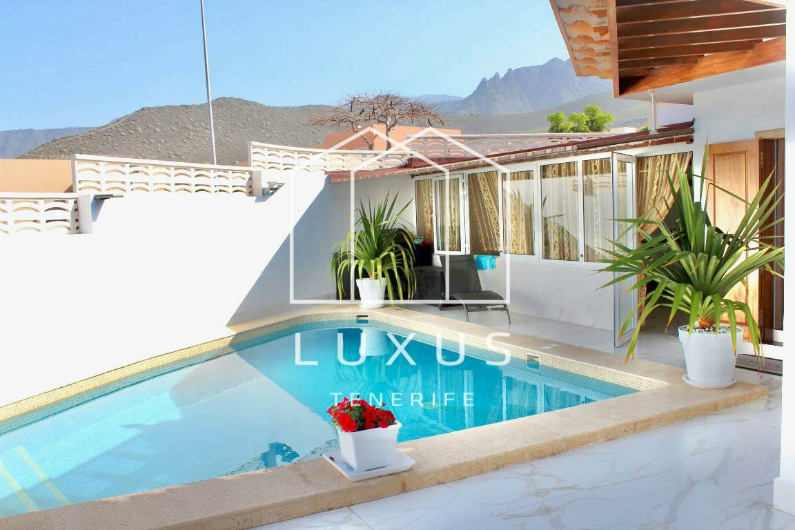 2-bedroom Villa In Costa Adeje, Spain (150 M²)