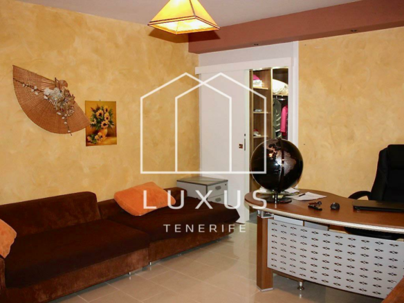 2-bedroom Villa In Costa Adeje, Spain (150 M²)