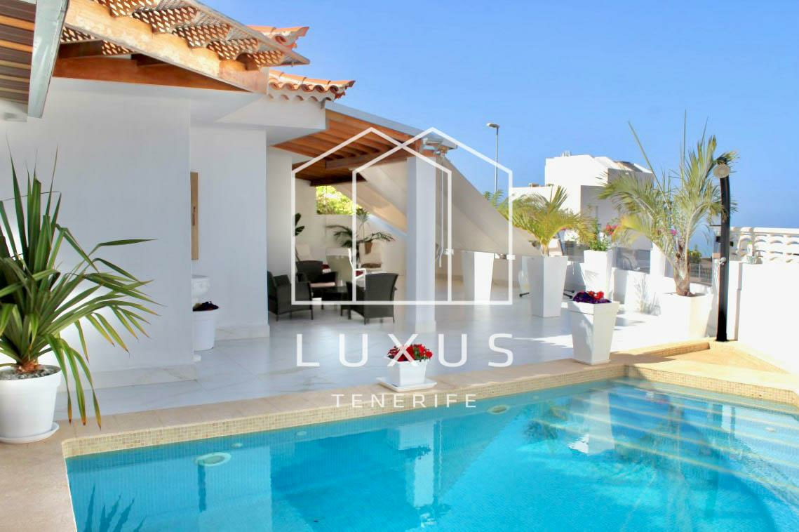 2-bedroom Villa In Costa Adeje, Spain (150 M²)