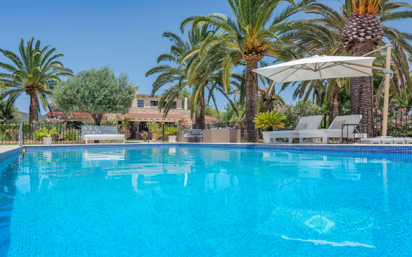 8-bedroom Finca In Binissalem, Spain (472 M²)