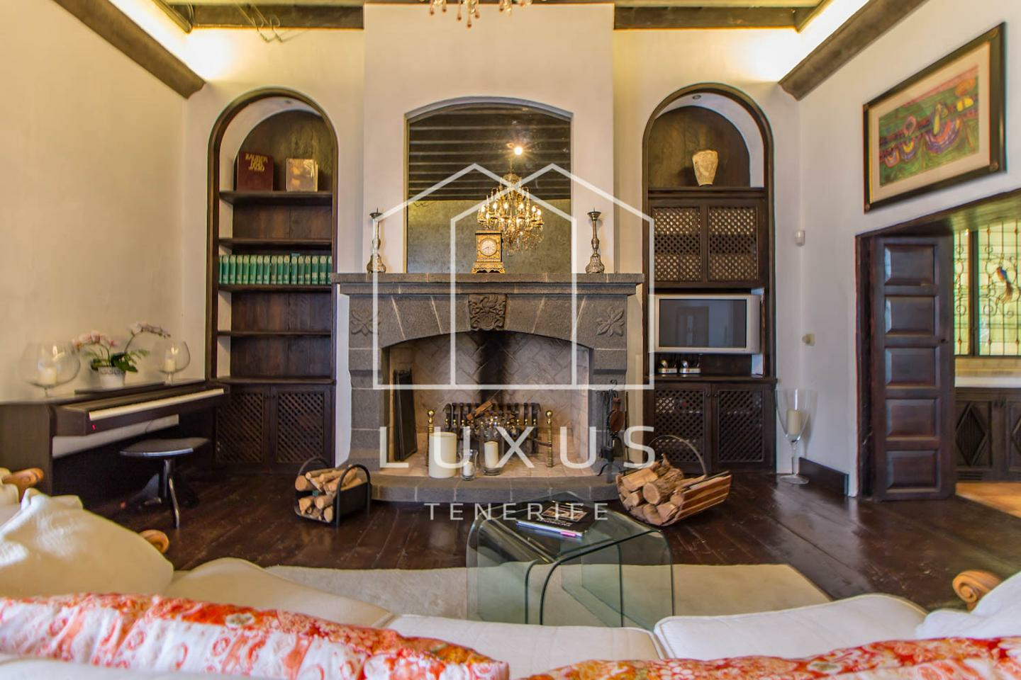 4-bedroom Villa In Tacoronte, Spain (468 M²)