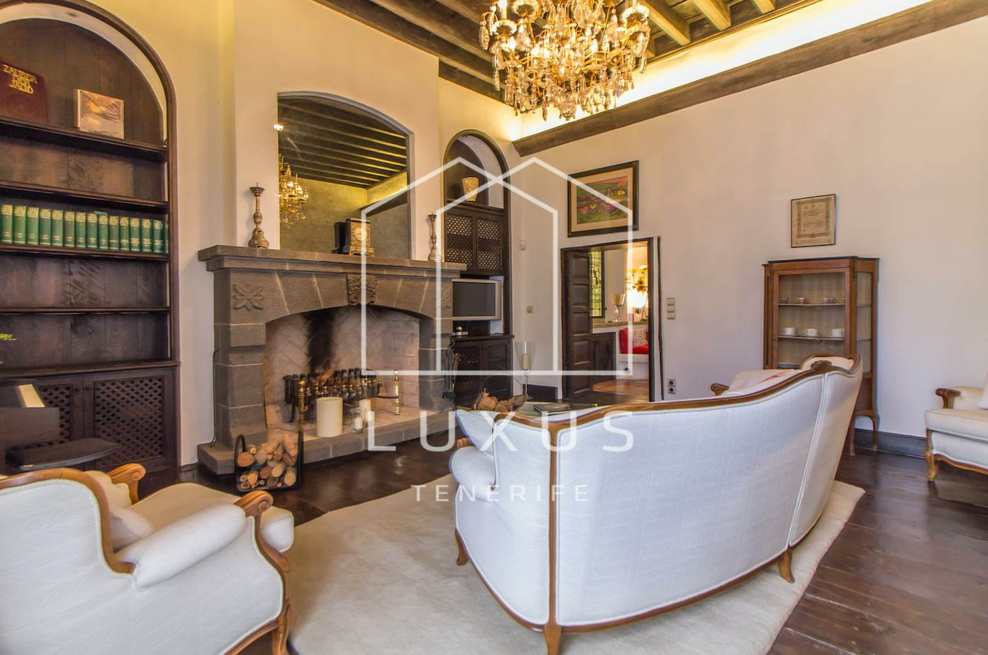 4-bedroom Villa In Tacoronte, Spain (468 M²)