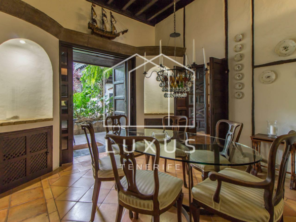 4-bedroom Villa In Tacoronte, Spain (468 M²)