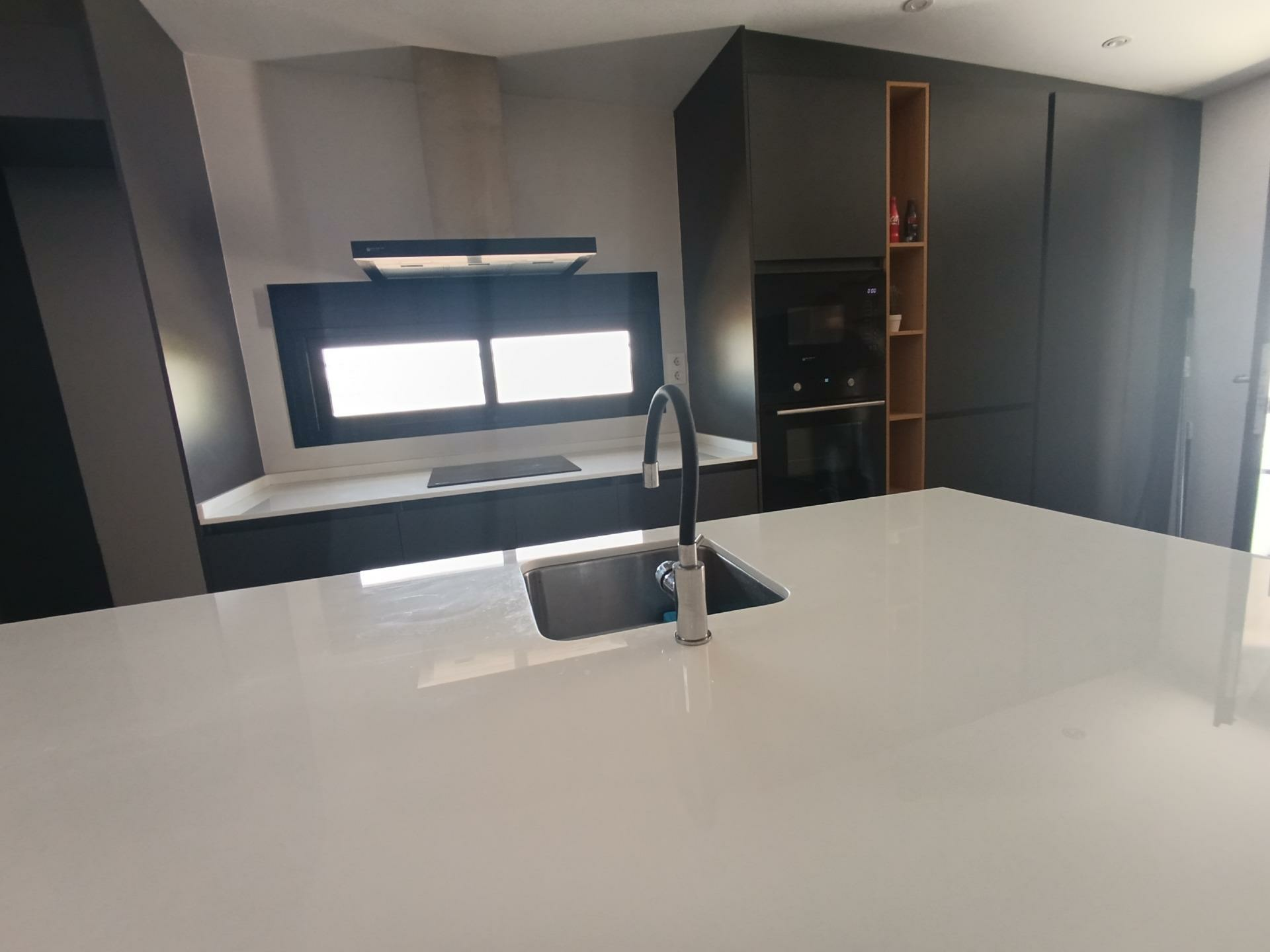 38-16-410620 7-bedroom Villa In Las Bayas, Spain (552 M²)