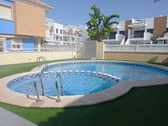 2-bedroom House In Pilar De La Horadada, Spain (65 M²)