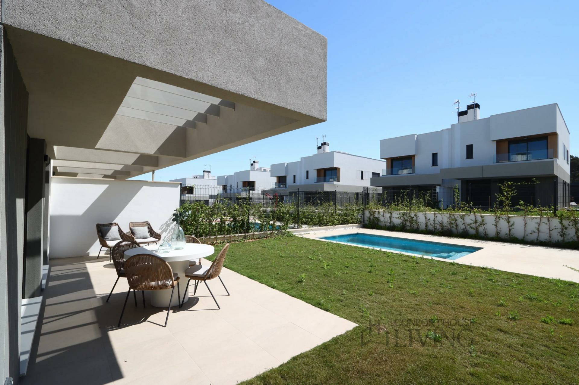 4-bedroom Terraced House In Llucmajor, Spain (164 M²)