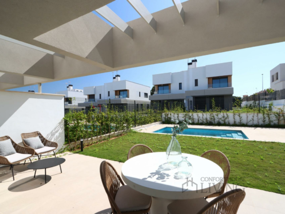 4-bedroom Terraced House In Llucmajor, Spain (164 M²)