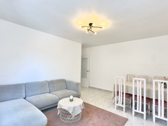 3-bedroom Apartment In Torrevieja, Spain (95 M²)