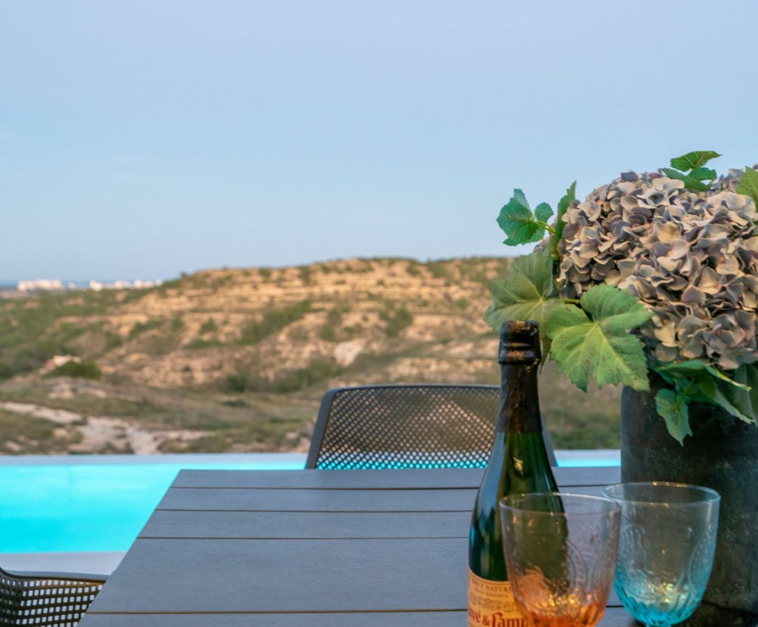 4-bedroom Villa In Rojales, Spain (408 M²)