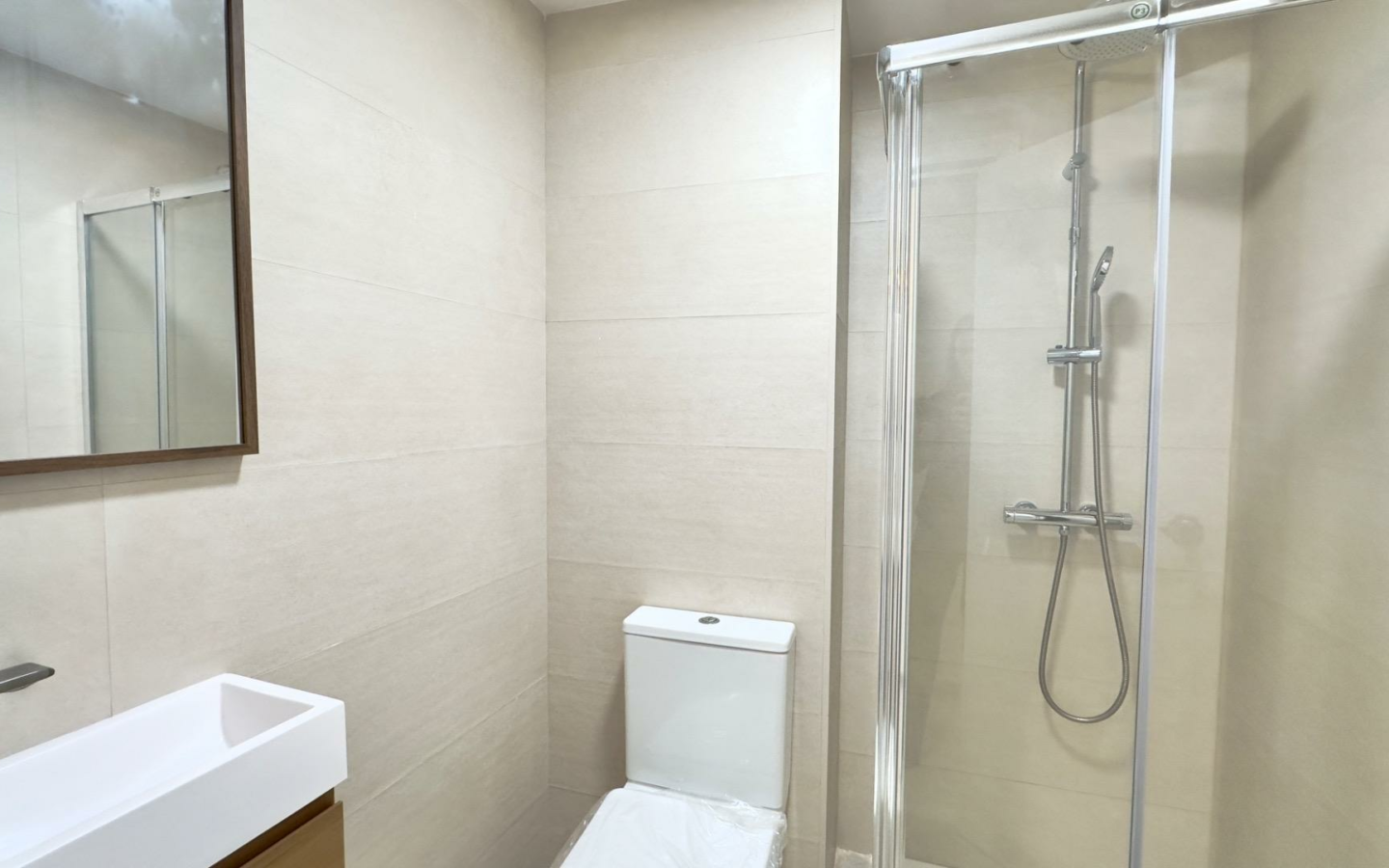 3-bedroom Apartment In Torrevieja, Spain (95 M²)