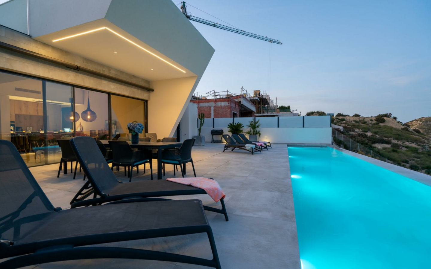 4-bedroom Villa In Rojales, Spain (408 M²)