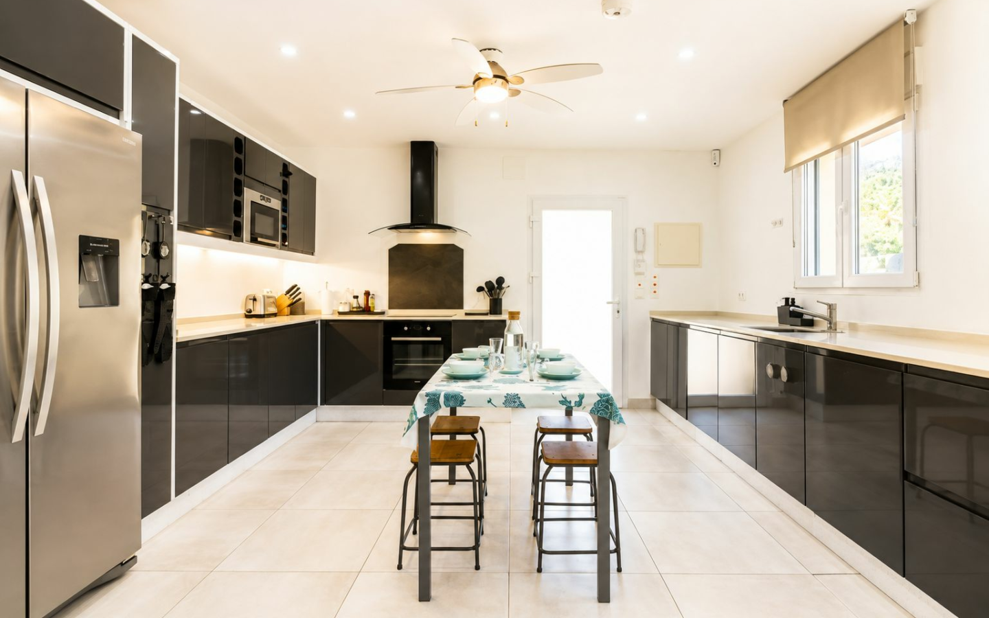 5-bedroom Villa In Jávea, Spain (390 M²)