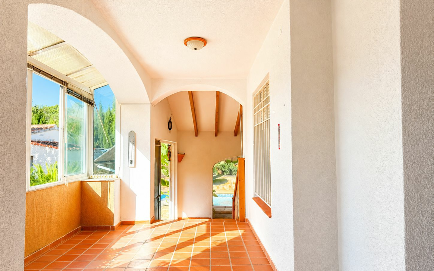 4-bedroom Villa In Spain (260 M²)