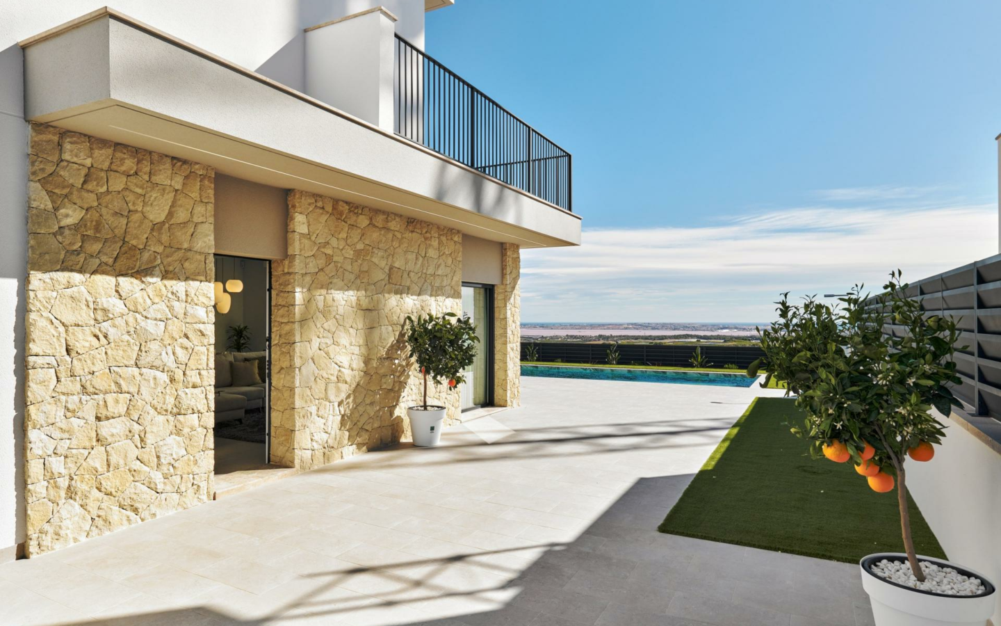 3-bedroom Villa In San Miguel De Salinas, Spain (237 M²)