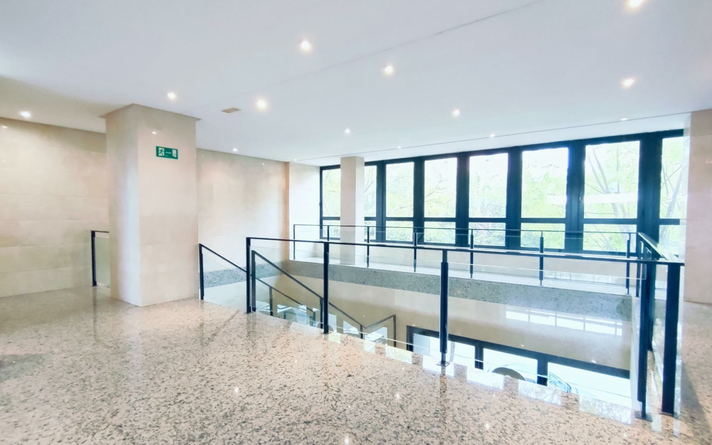 Office In Alicante, Spain (550 M²)