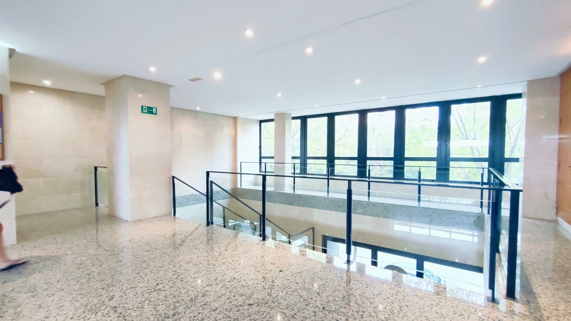 Office In Alicante, Spain (550 M²)