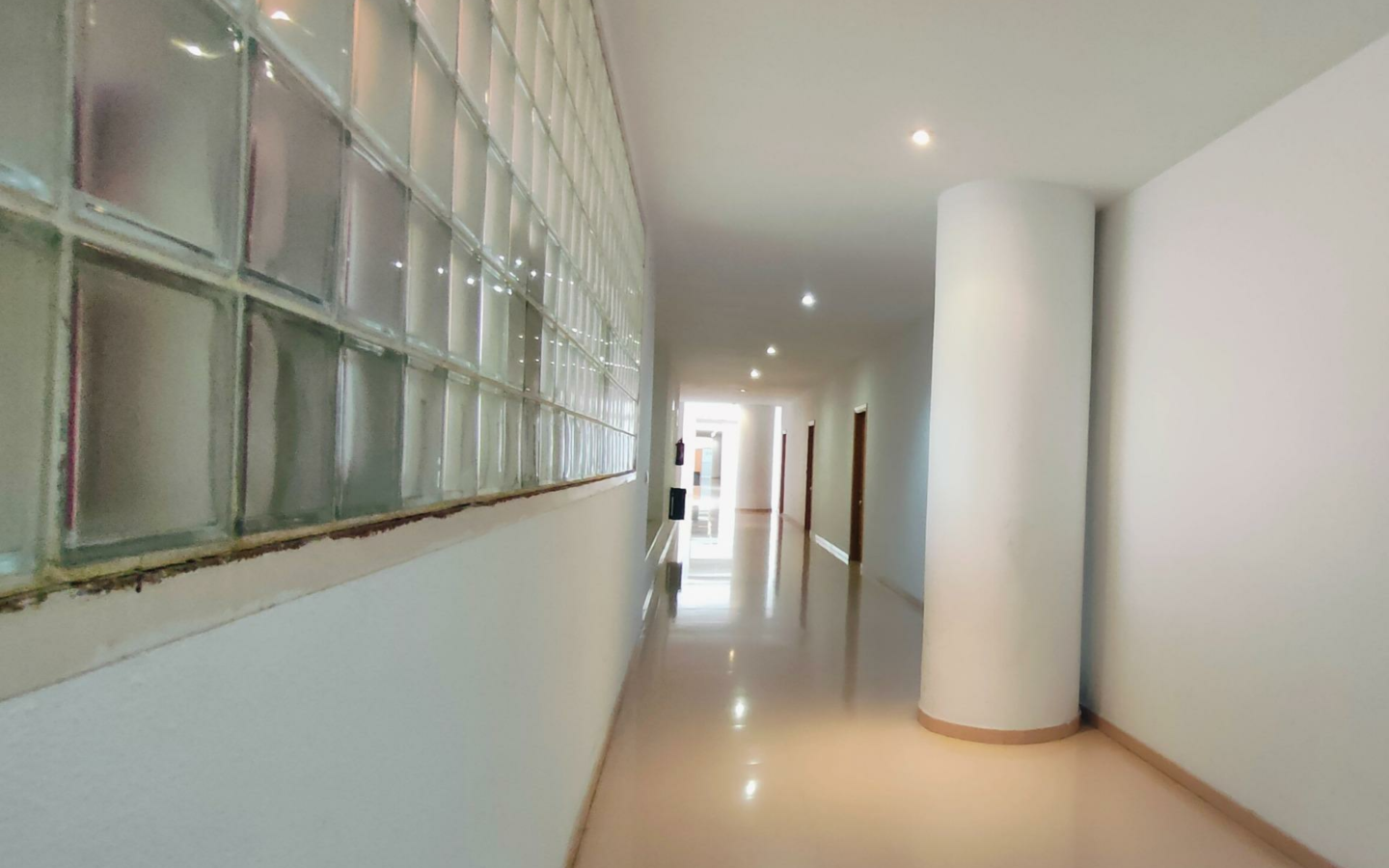 Office In Alicante, Spain (550 M²)