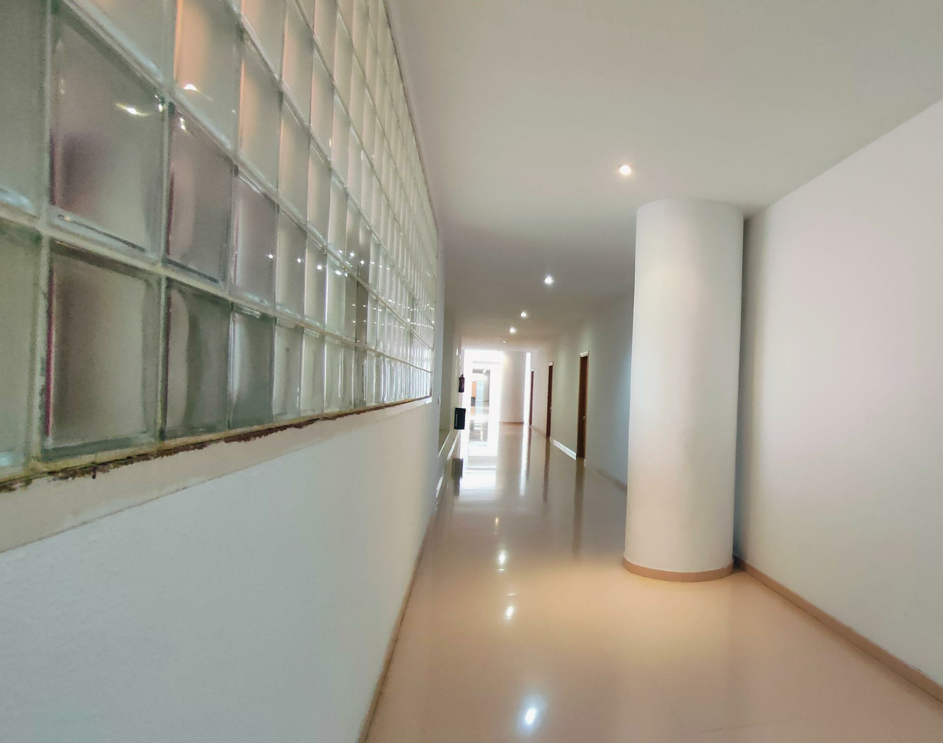 Office In Alicante, Spain (550 M²)
