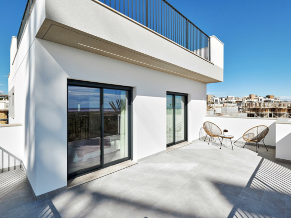 3-bedroom Villa In San Miguel De Salinas, Spain (237 M²)