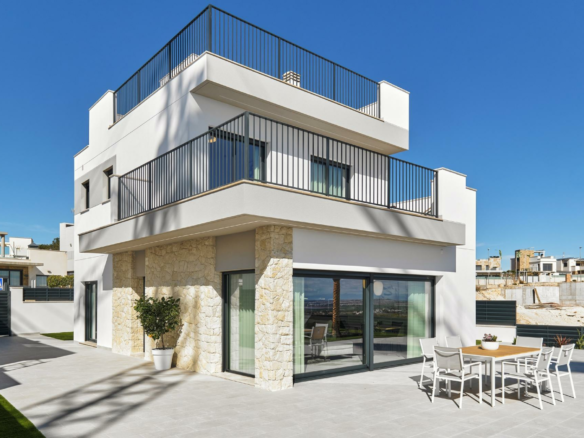 3-bedroom Villa In San Miguel De Salinas, Spain (237 M²)