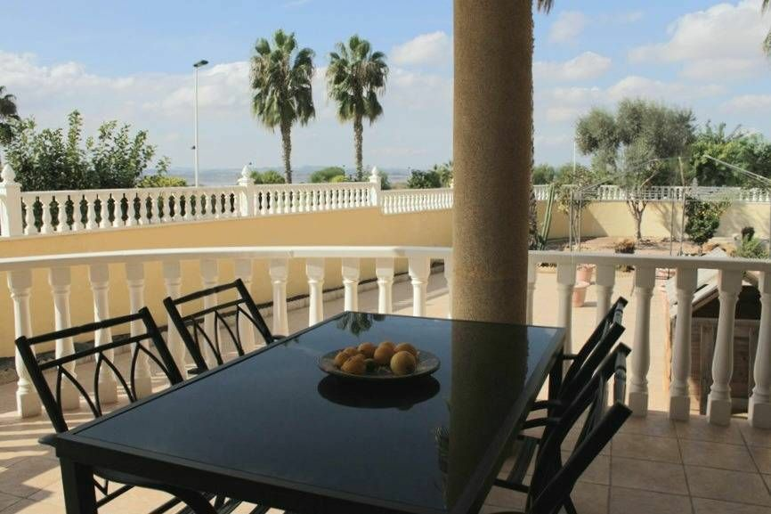 6-bedroom Villa In Torrevieja, Spain (338 M²)