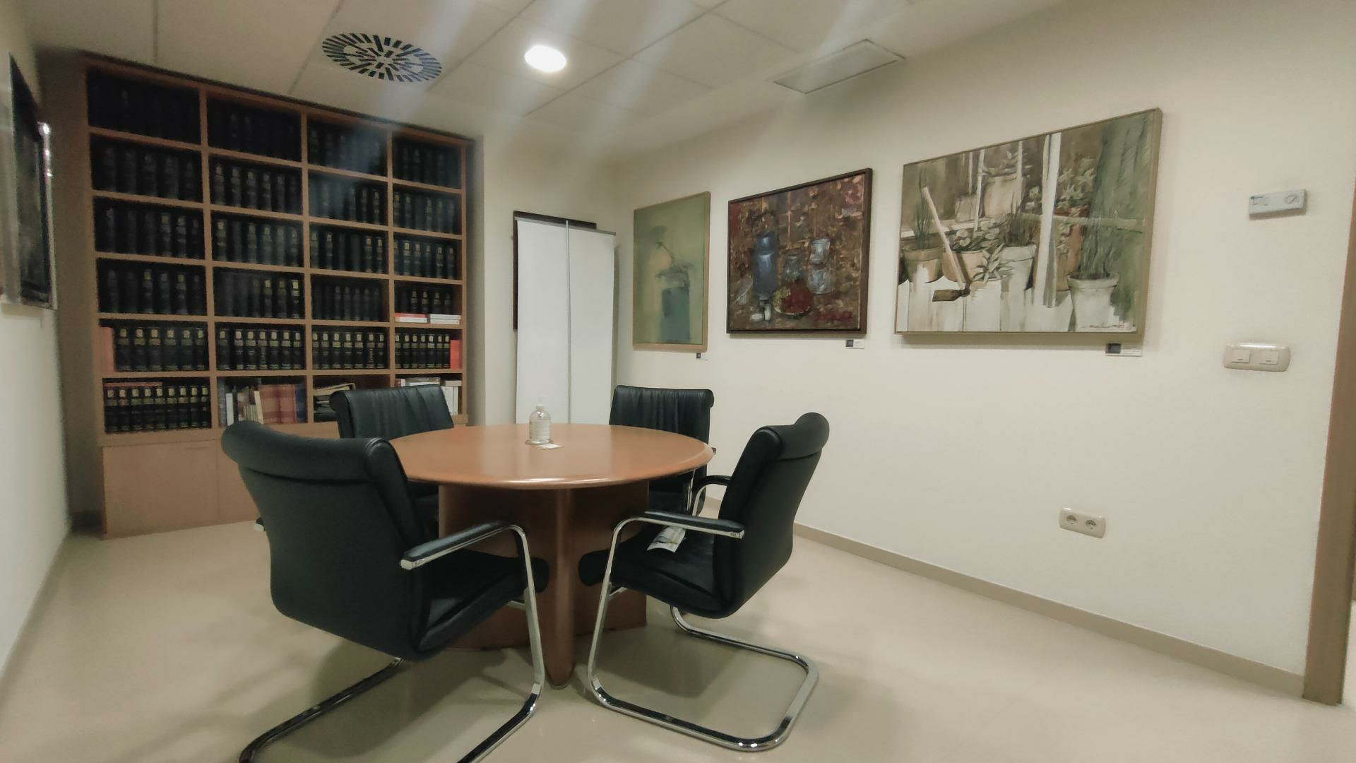 Office In Alicante, Spain (550 M²)