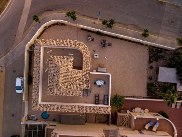 6-bedroom Villa In Torrevieja, Spain (338 M²)