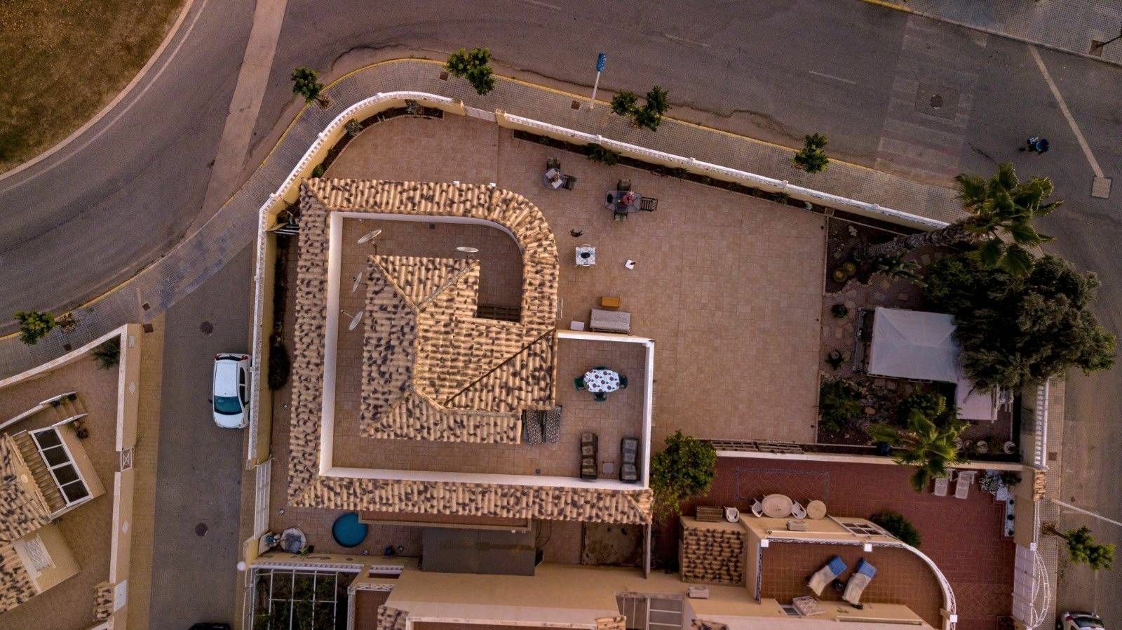 5-8-830c44 6-bedroom Villa In Torrevieja, Spain (338 M²)