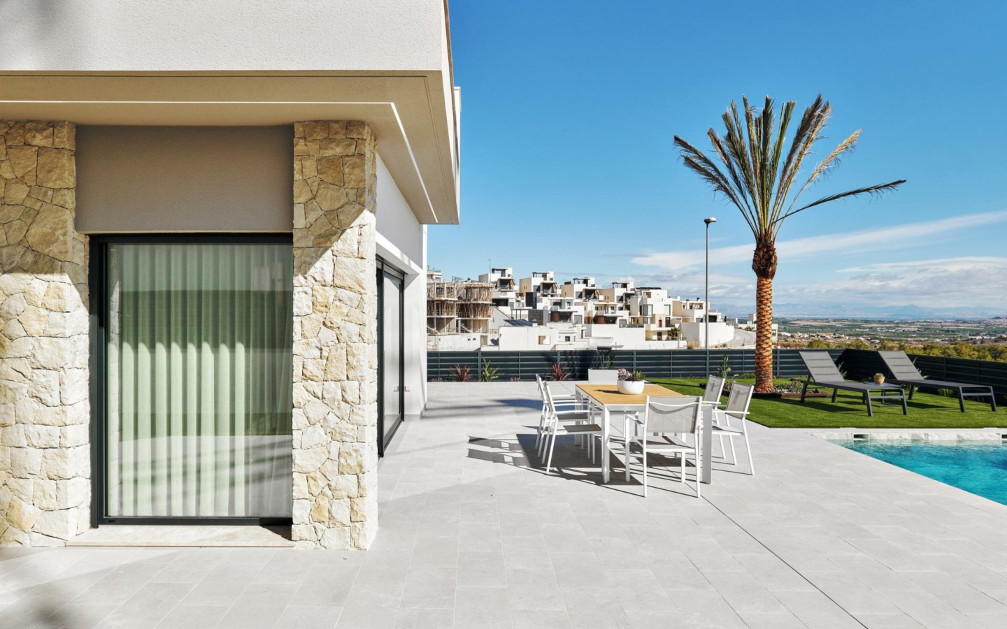 3-bedroom Villa In San Miguel De Salinas, Spain (237 M²)
