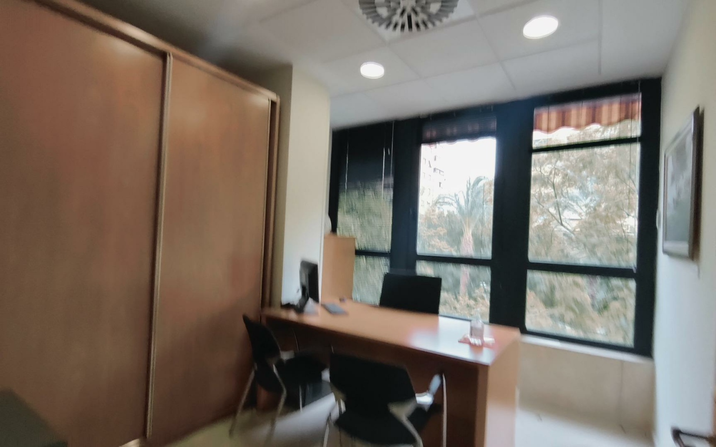 Office In Alicante, Spain (550 M²)