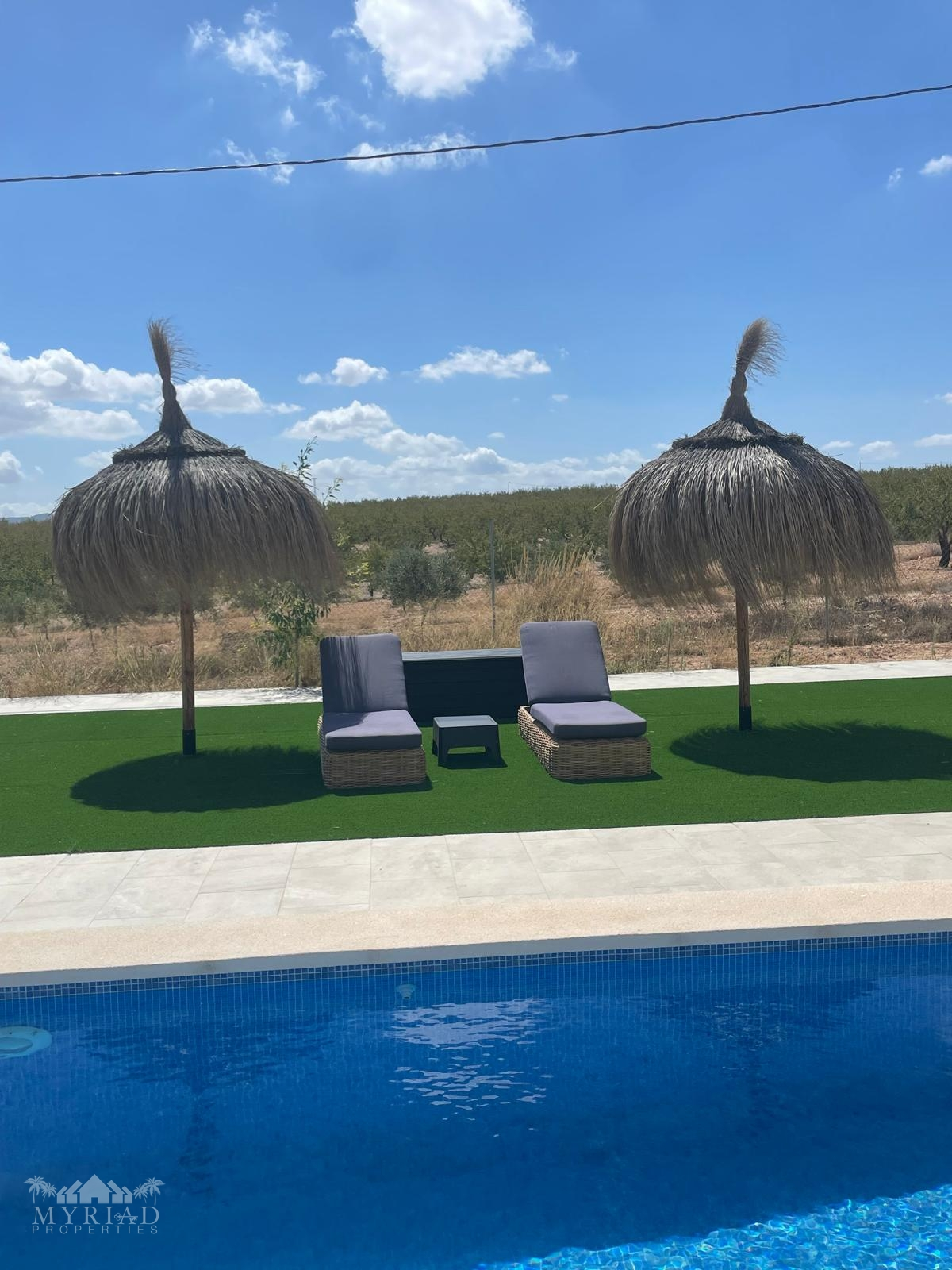 3-bedroom Townhouse In Pinoso, Spain (167 M²)