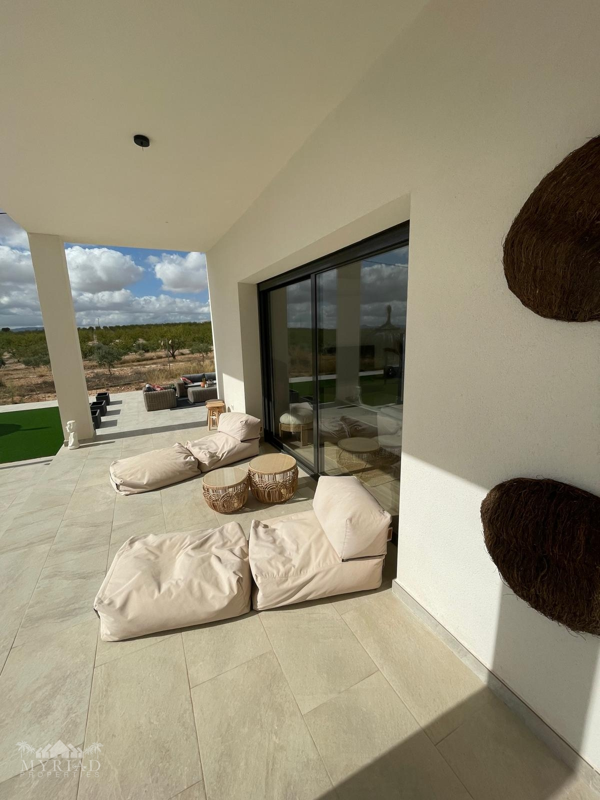 3-bedroom Townhouse In Pinoso, Spain (167 M²)
