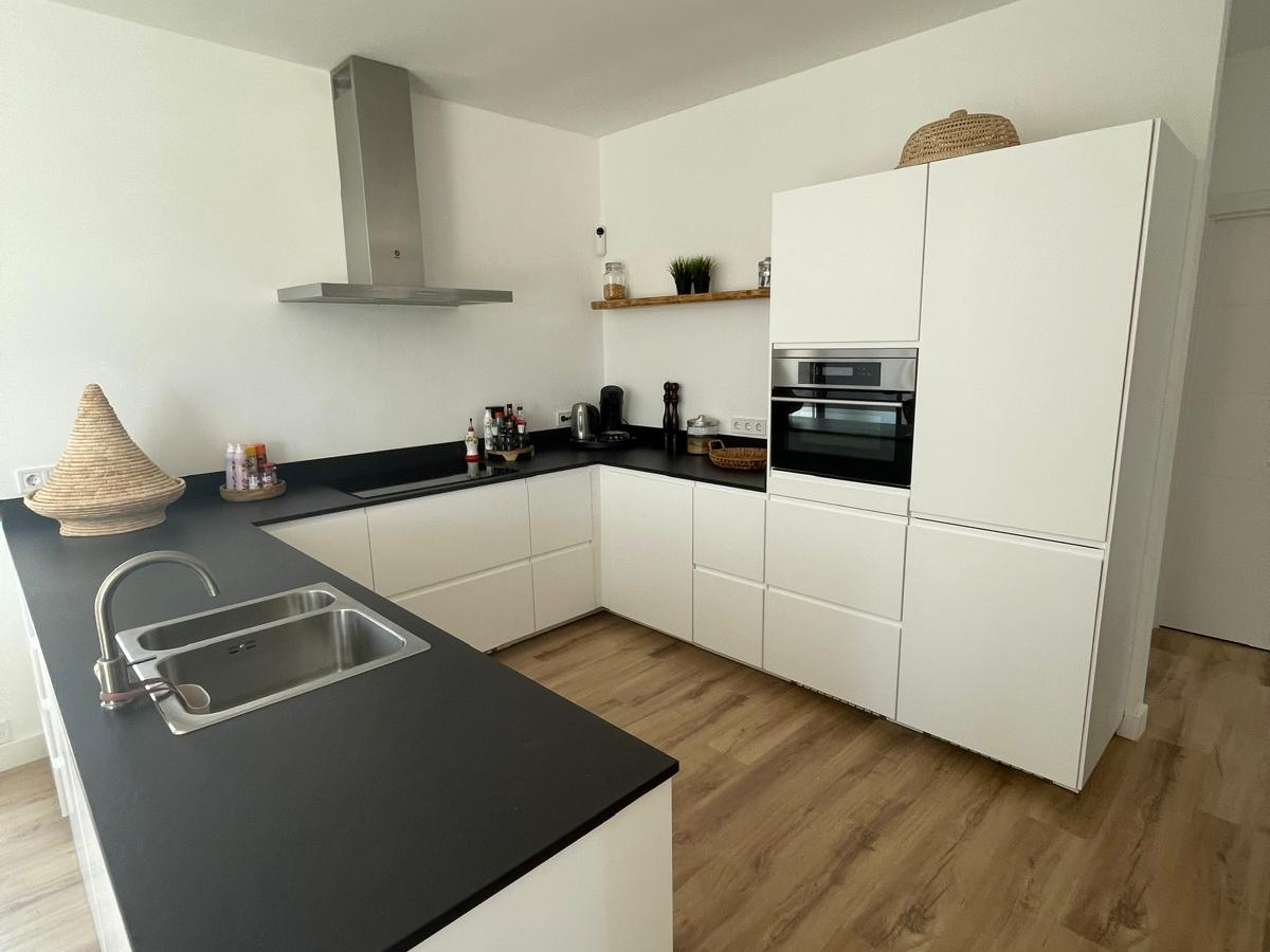 3-bedroom Townhouse In Pinoso, Spain (167 M²)