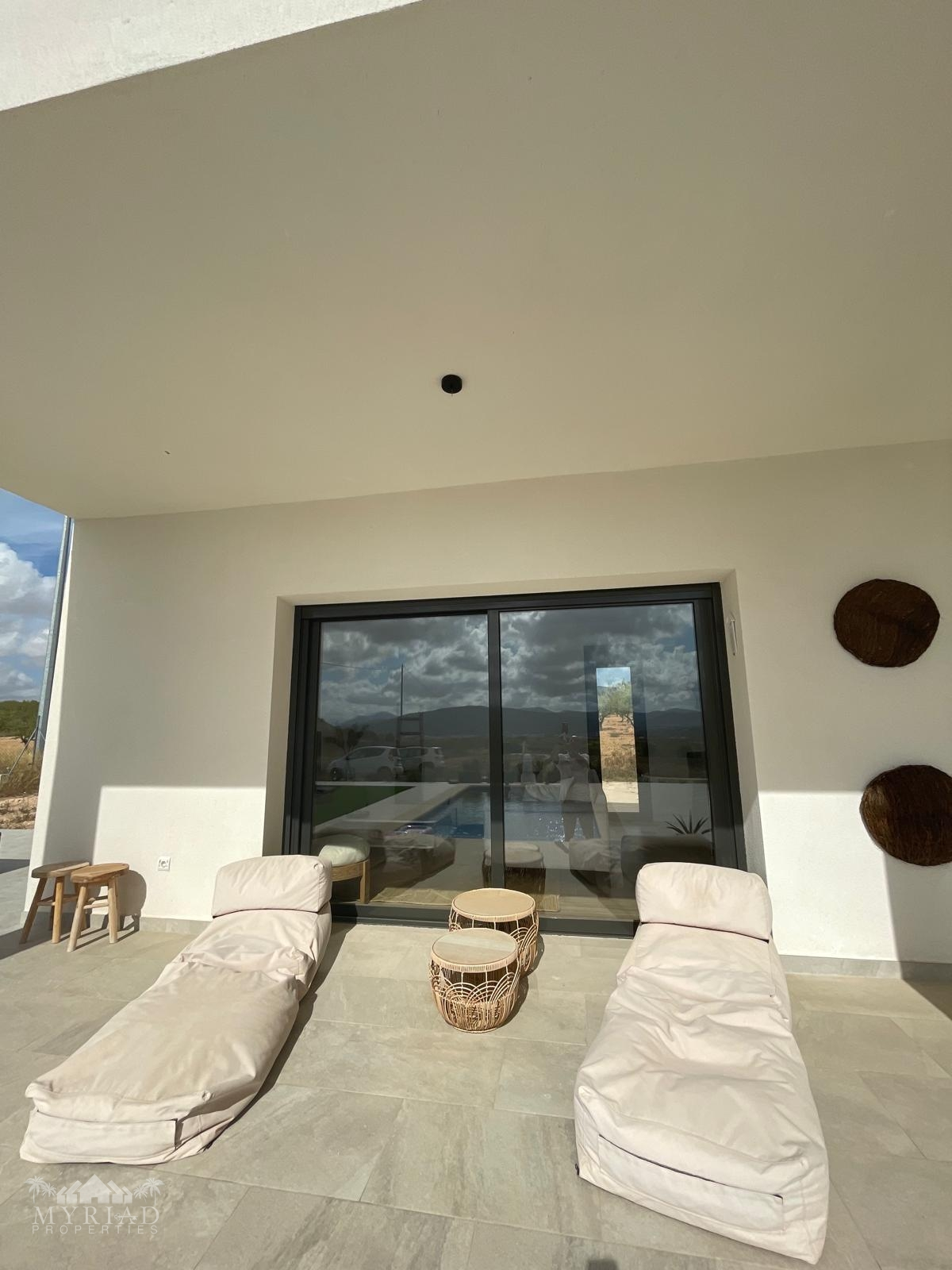 3-bedroom Townhouse In Pinoso, Spain (167 M²)