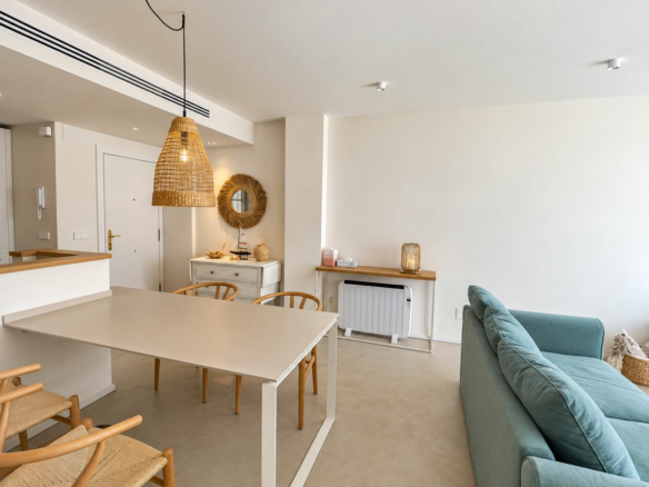 2-bedroom Apartment In Jávea, Spain (80 M²)