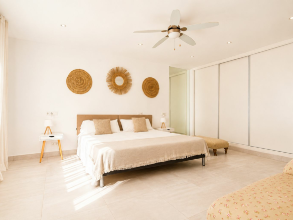 5-bedroom Villa In Jávea, Spain (390 M²)