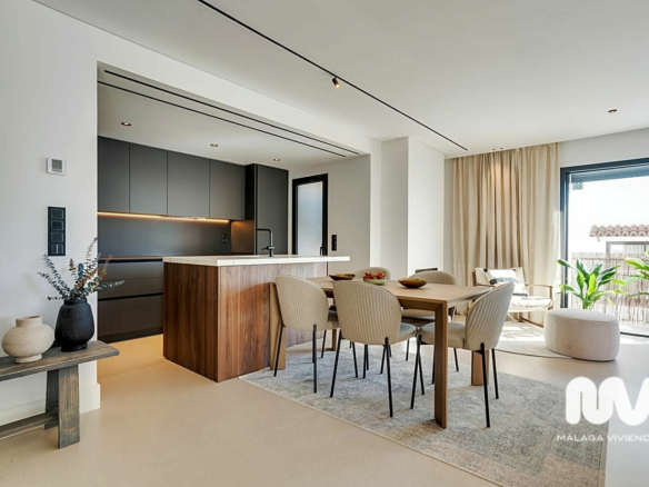3-bedroom Duplex In Marbella, Spain (148 M²)