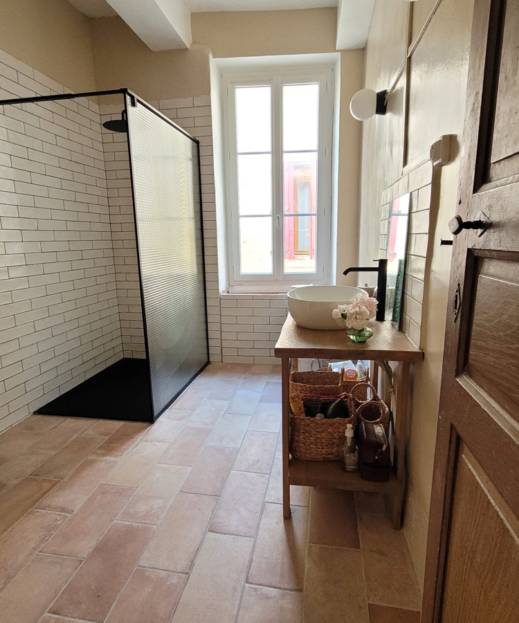 4-bedroom House In Alignan Du Vent, France (146 M²)