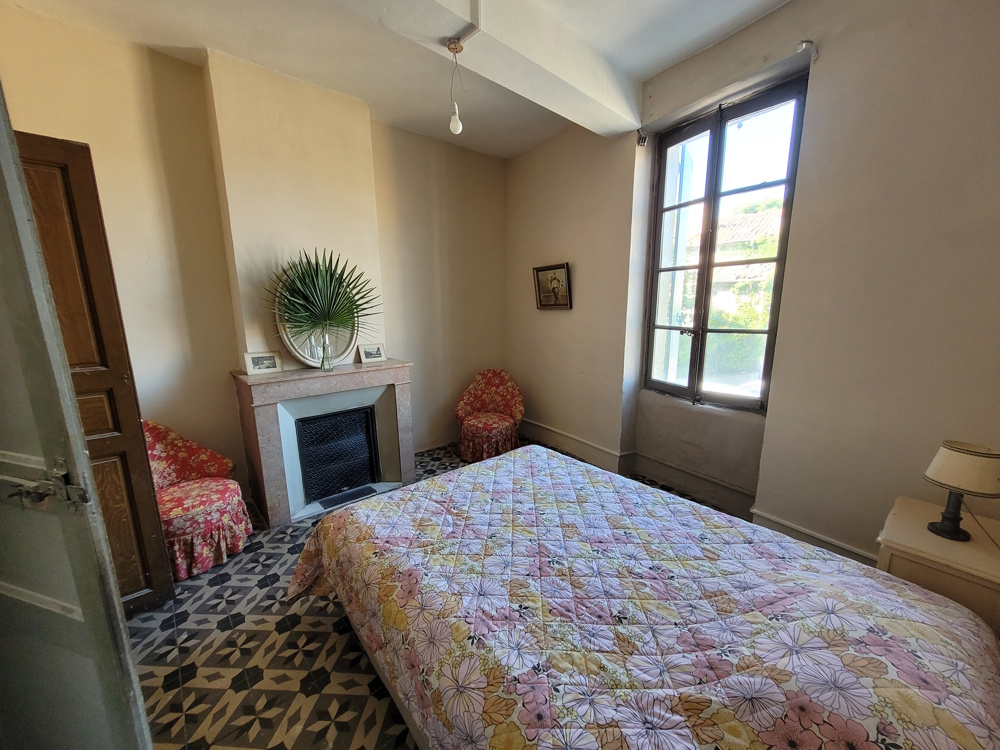 4-bedroom House In Alignan Du Vent, France (146 M²)