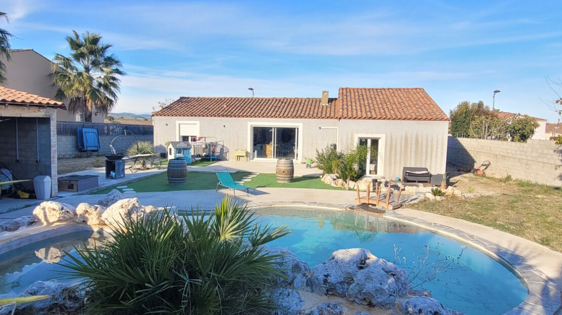 5-bedroom Detached House In Alignan Du Vent, France (140 M²)