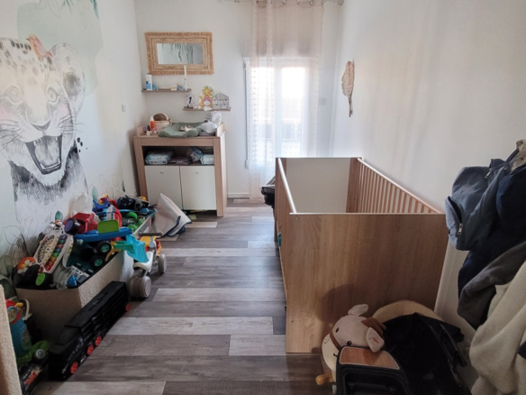 5-bedroom Detached House In Alignan Du Vent, France (140 M²)